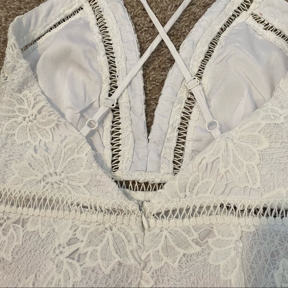 (REVOLVE) By the way. Rory Lace Romper - Picture 7 of 11